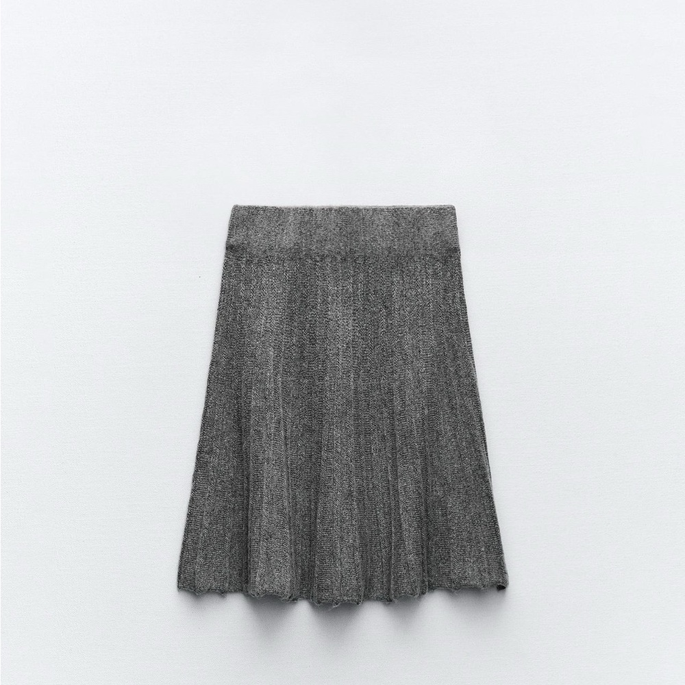 Zara pleated skirt
